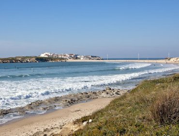 Praias da Tejo Atlântico galardoadas com 49 Bandeiras Azuis 
