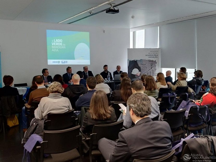 O Lado Verde da Bandeira Azul