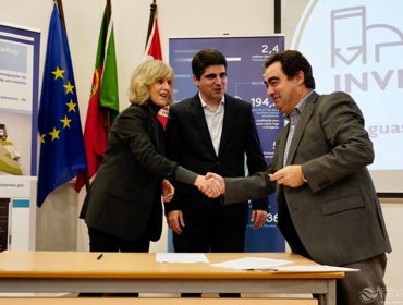Assinatura de contrato para Beneficiação da Fábrica de Água de Arruda dos Vinhos